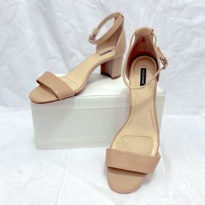 Alex Marie Chunky Heel 10
